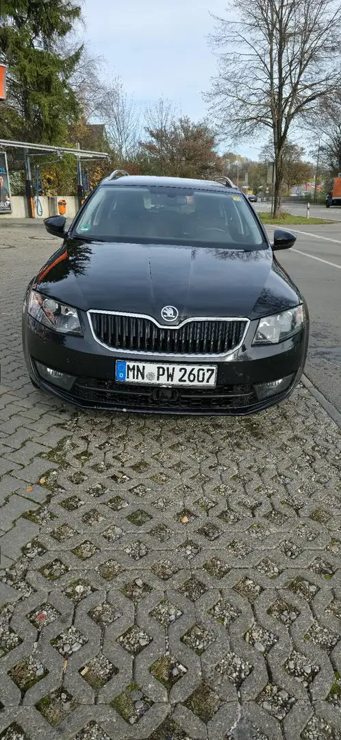 Skoda Octavia Elegance Schwarz - 1