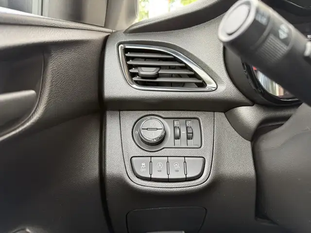Opel Karl view 28