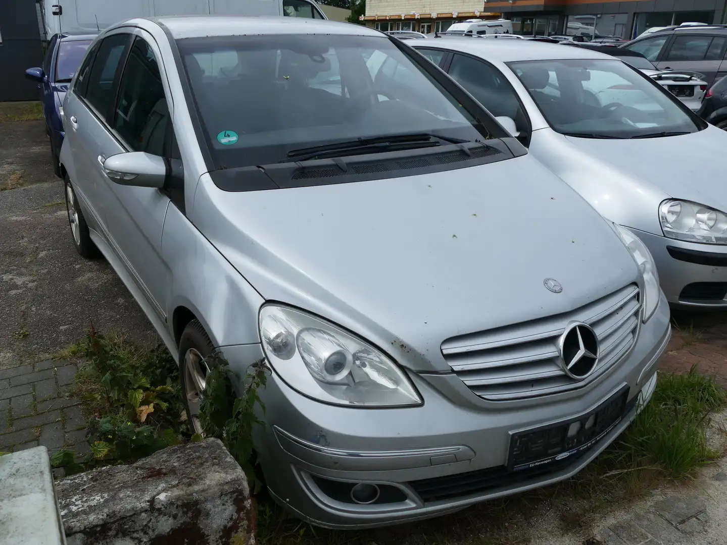 Mercedes-Benz B 180 CDI Klima Leichtmetallfelgen AHK HU/AU 11/2023 Argent - 2