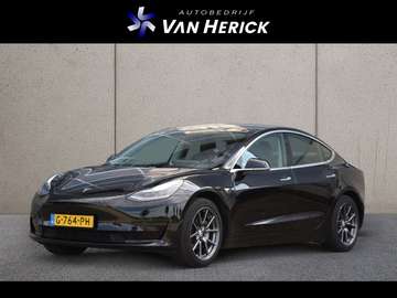 Standard RWD Plus 60 kWh | Panoramadak | Trekhaak