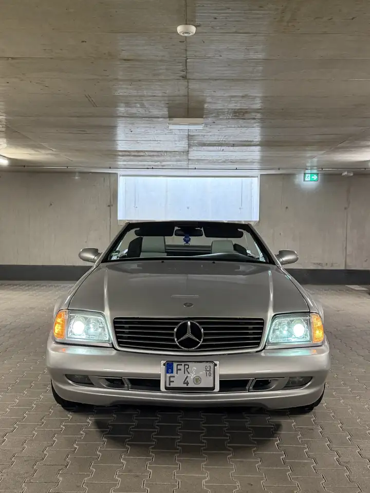 Mercedes-Benz SL 500 V8, foto 1