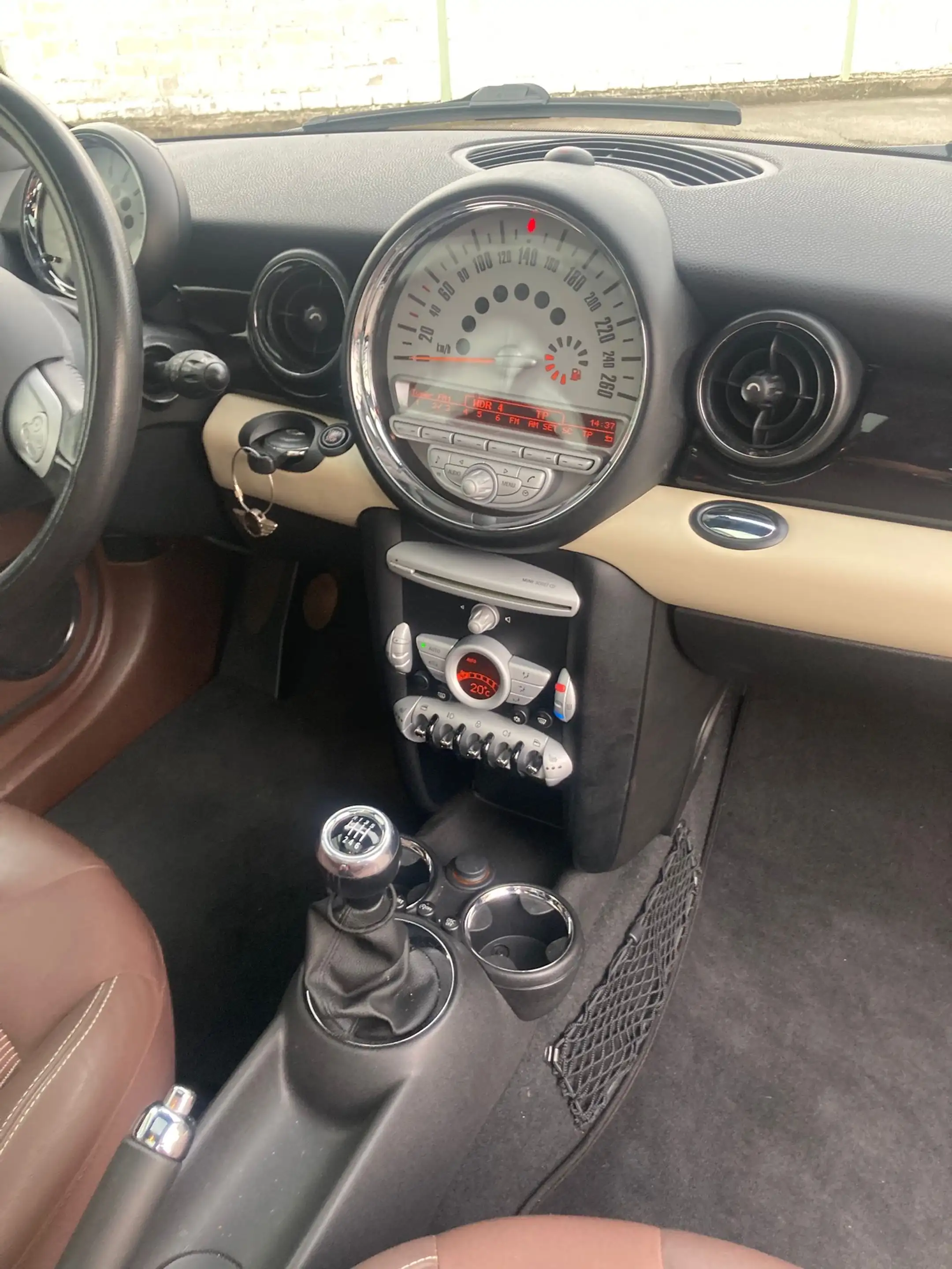 MINI Cooper Clubman Cooper — photo 10