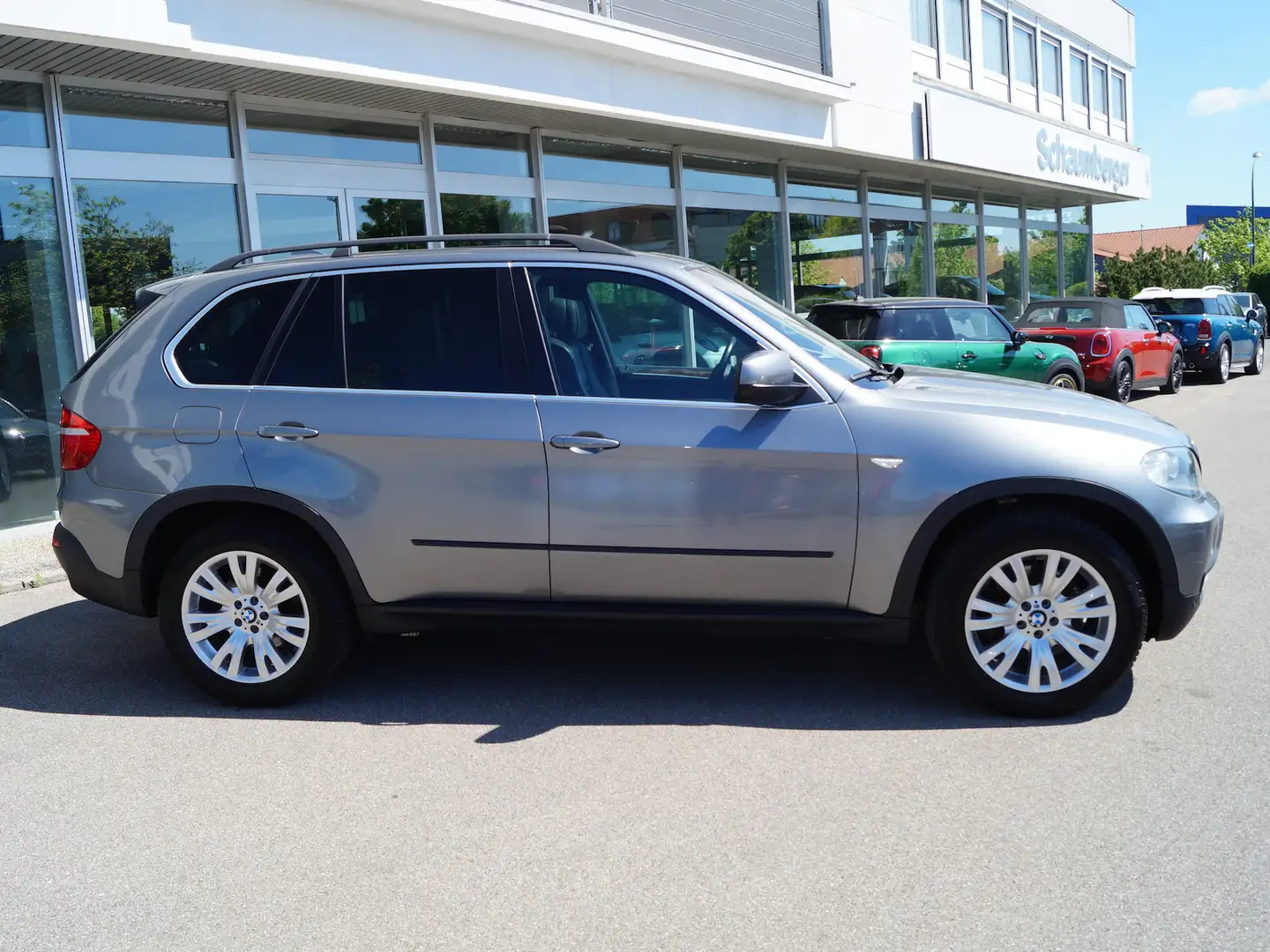 BMW X5 3.0sd Aut. *Xenon**Leder**Navi**Sportpaket* Grijs - 2