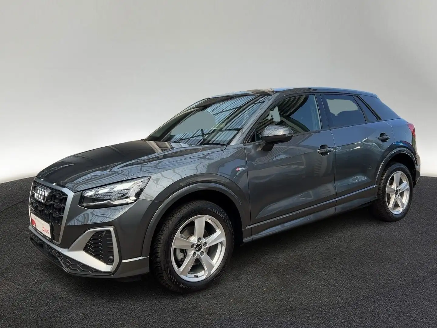 Audi Q2 35 TFSI S line S tronic Matrix Kamera Panoram Grijs - 2