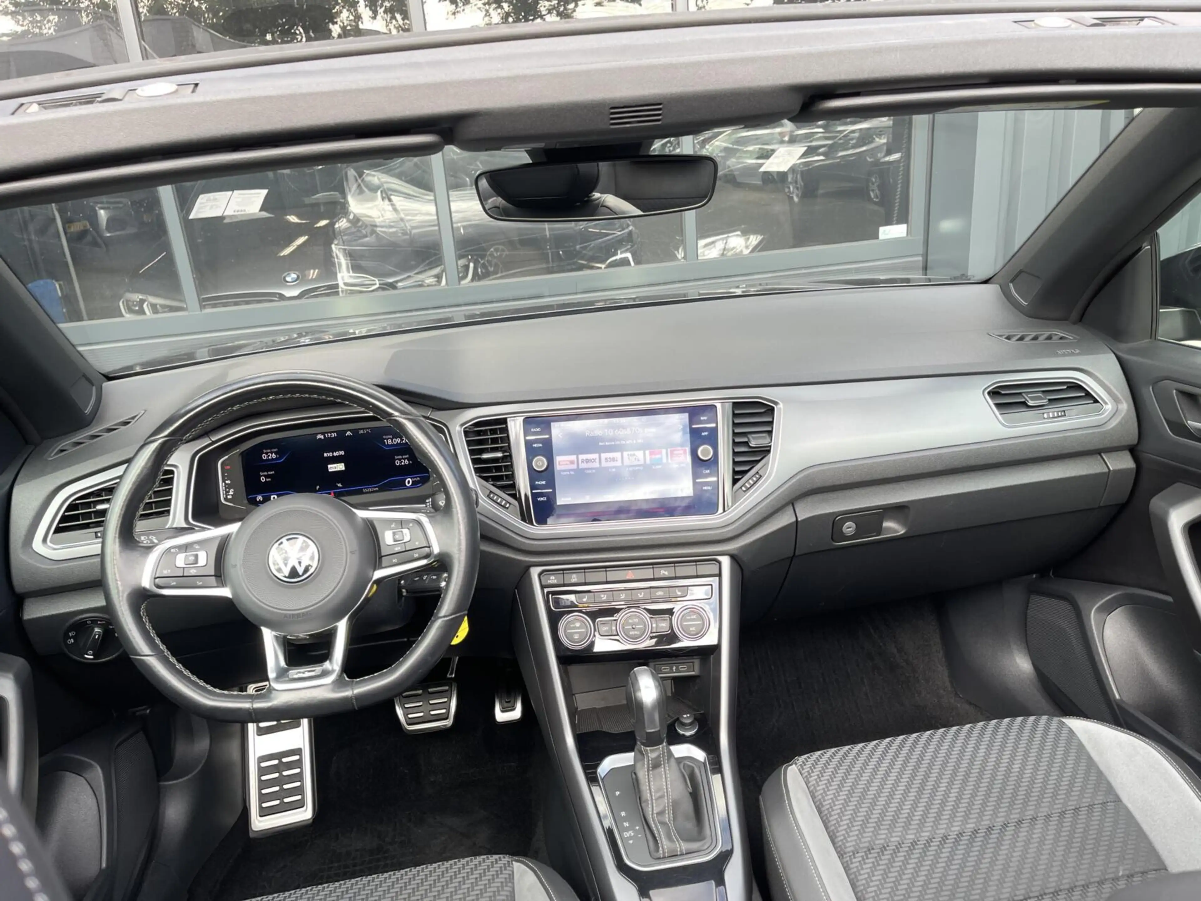 Volkswagen T-Roc Cabrio 1.5 TSI R-Line AUT. TREKHAAK|DIGITAAL COCKP — photo 3