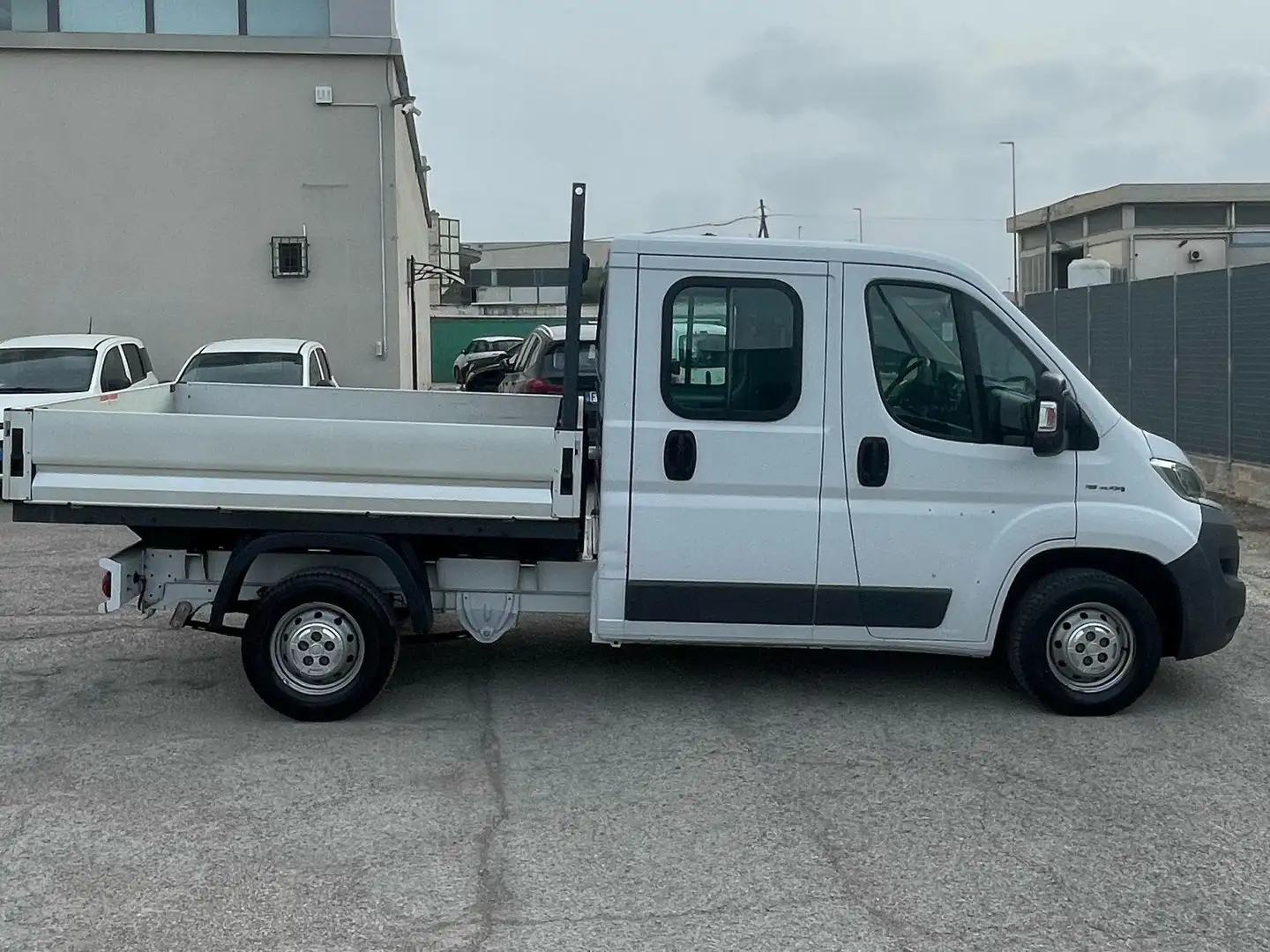 Fiat Ducato 35 MH1 2.0 M-JET CASSONE DOPPIA CABINA 7 PTI-2018 Bílá - 2