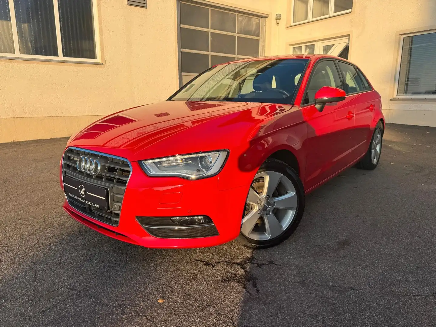 Audi A3 SB ambition 8FACH KEYLESS ACC XENON R-KAMERA Rot - 1
