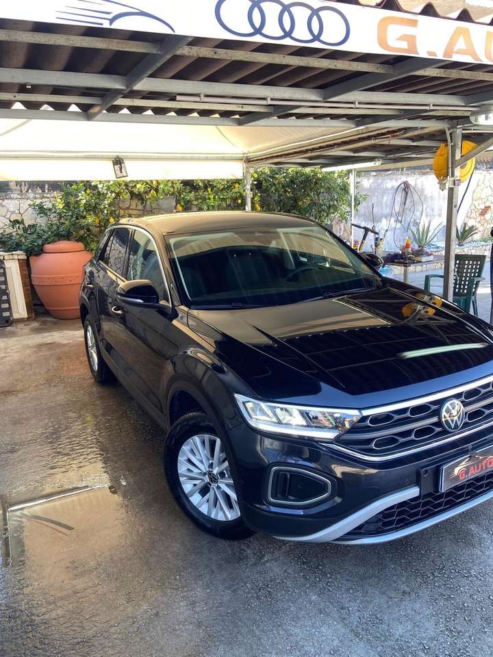 Volkswagen T-Roc 1.0 tsi Life 110cv
