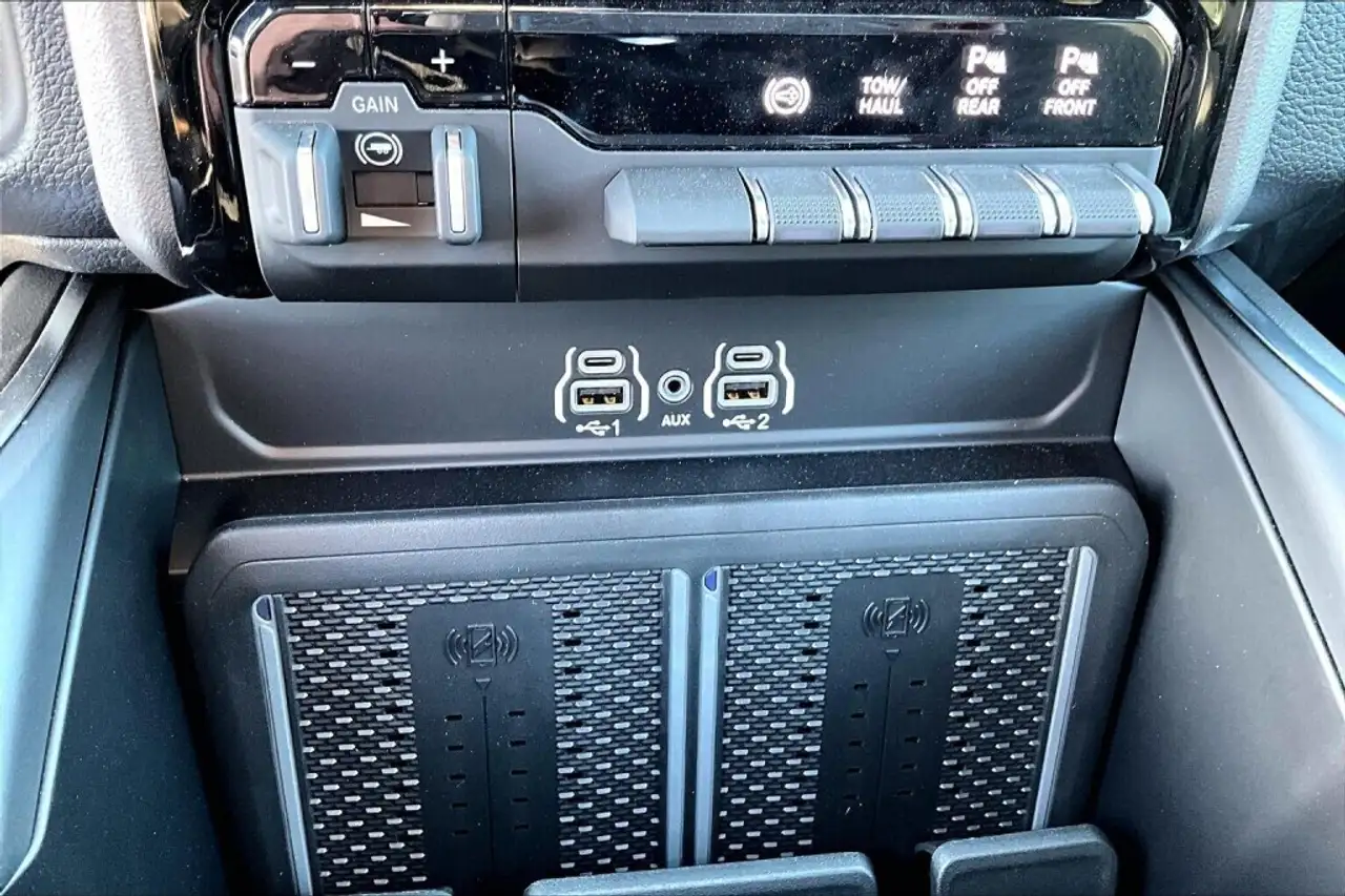 RAM 2500 снимка RAM 2500