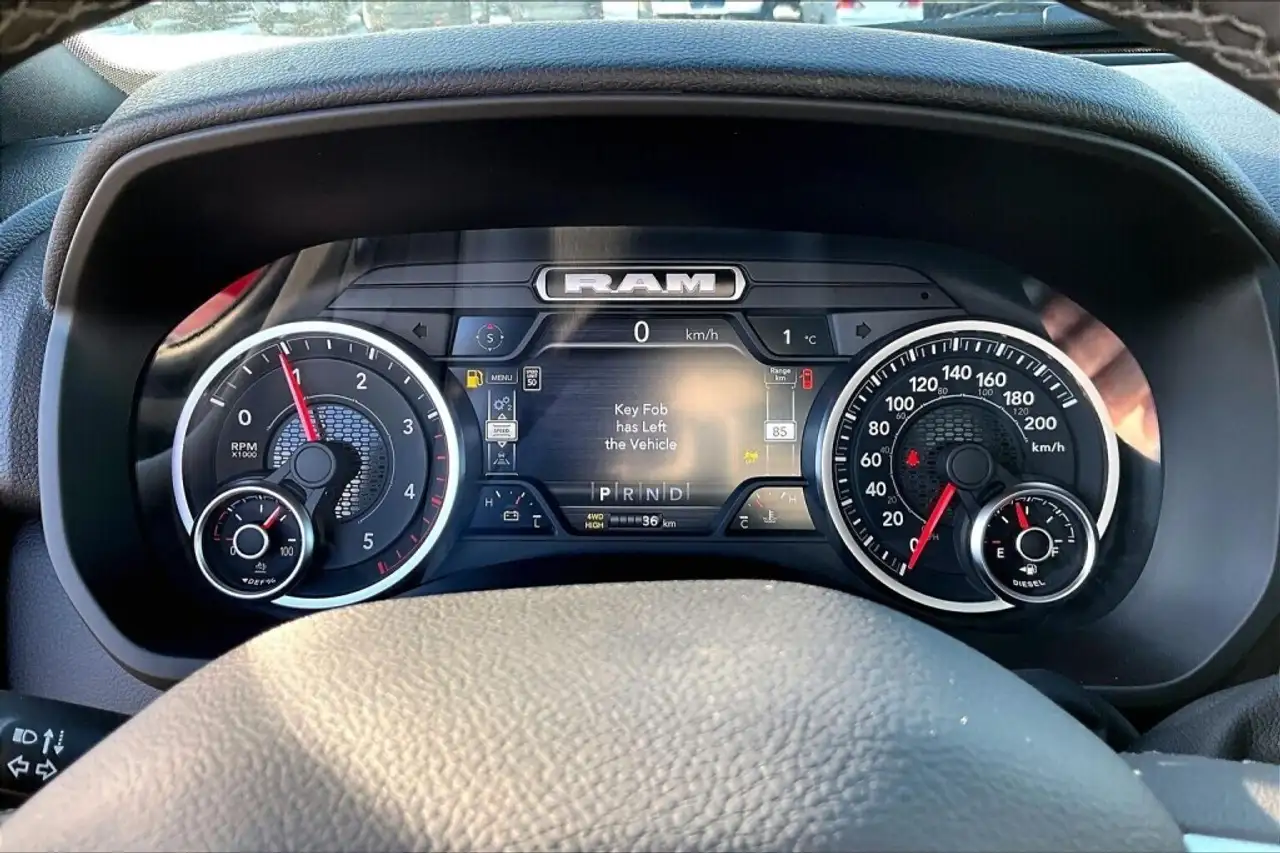 RAM 2500 снимка RAM 2500