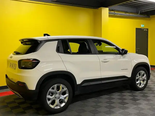 Jeep Avenger view 13