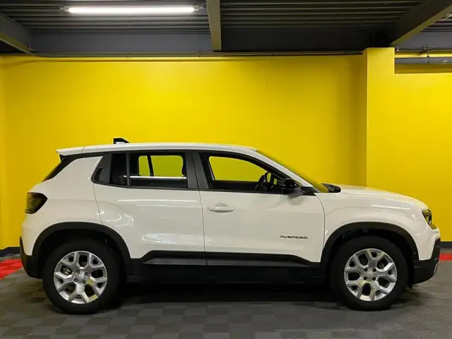 Jeep Avenger view 12