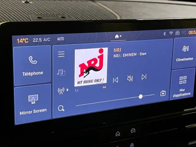 Jeep Avenger view 18