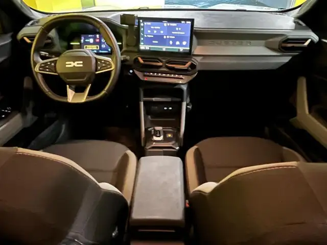 Jeep Avenger view 3