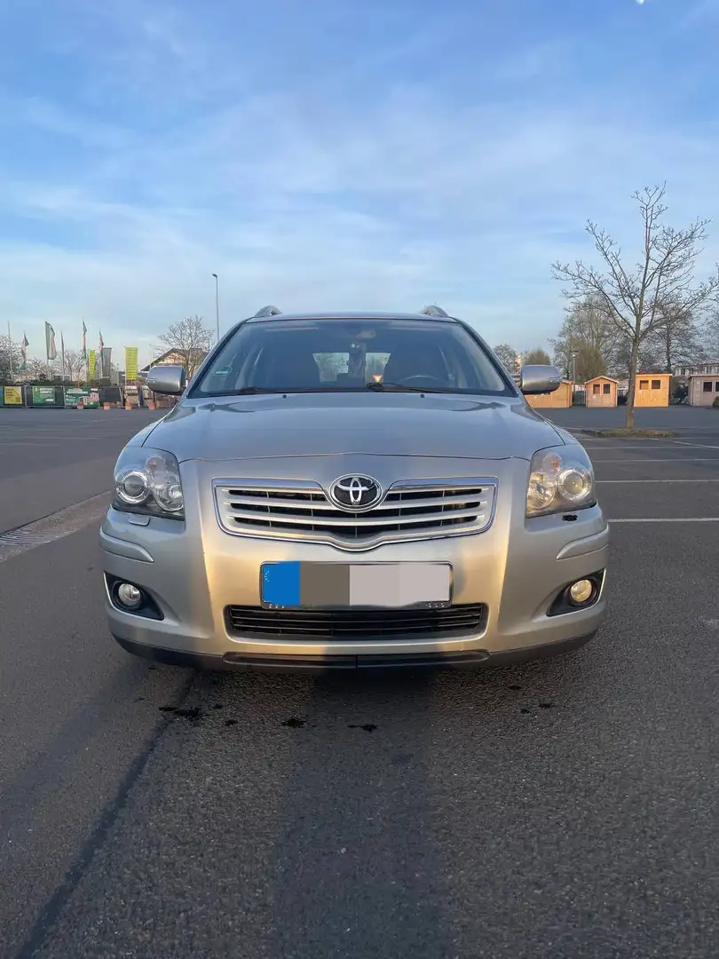 Toyota Avensis 1.8 - 2