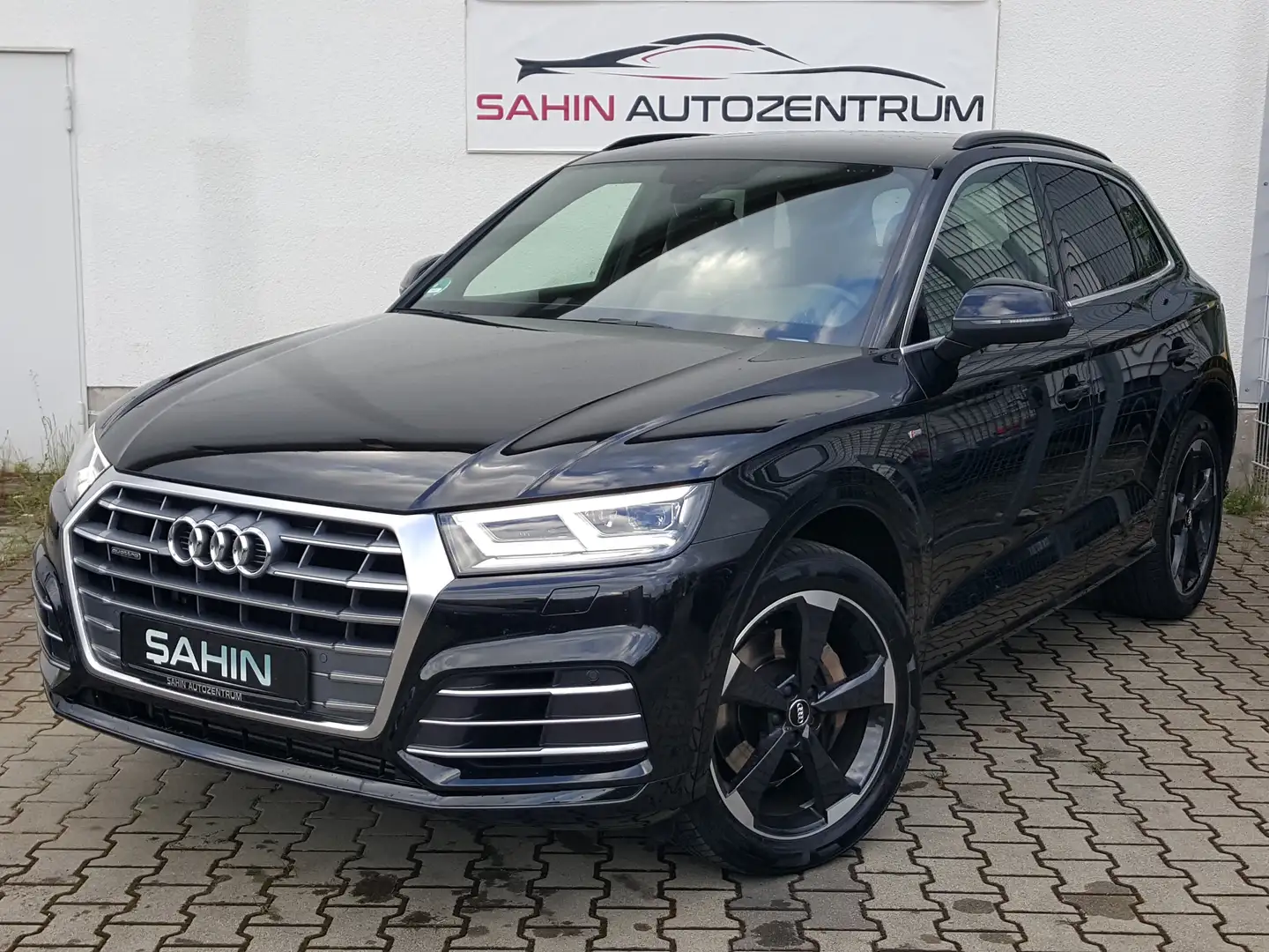 Audi Q5 50 TDI Quattro S-Line Sport  HUD MTRX VIR B&O KEYL Zwart - 1