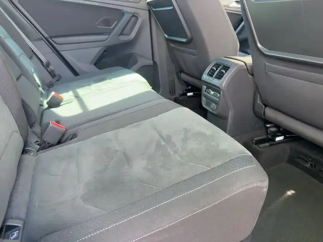 Volkswagen Tiguan view 13