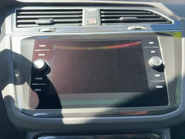Volkswagen Tiguan view 11