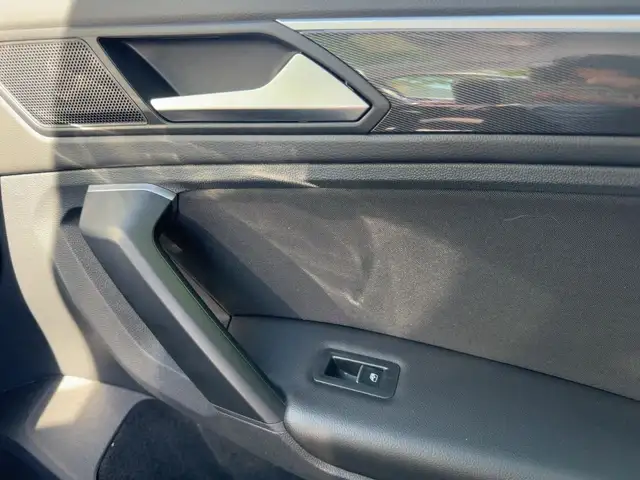 Volkswagen Tiguan view 17