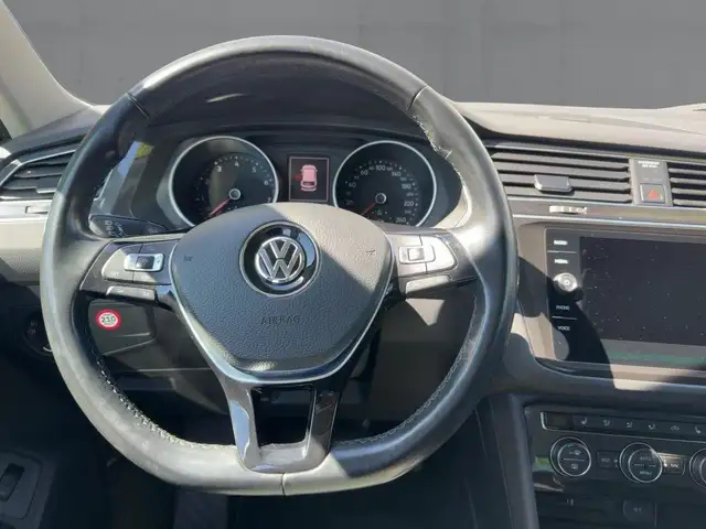 Volkswagen Tiguan view 10