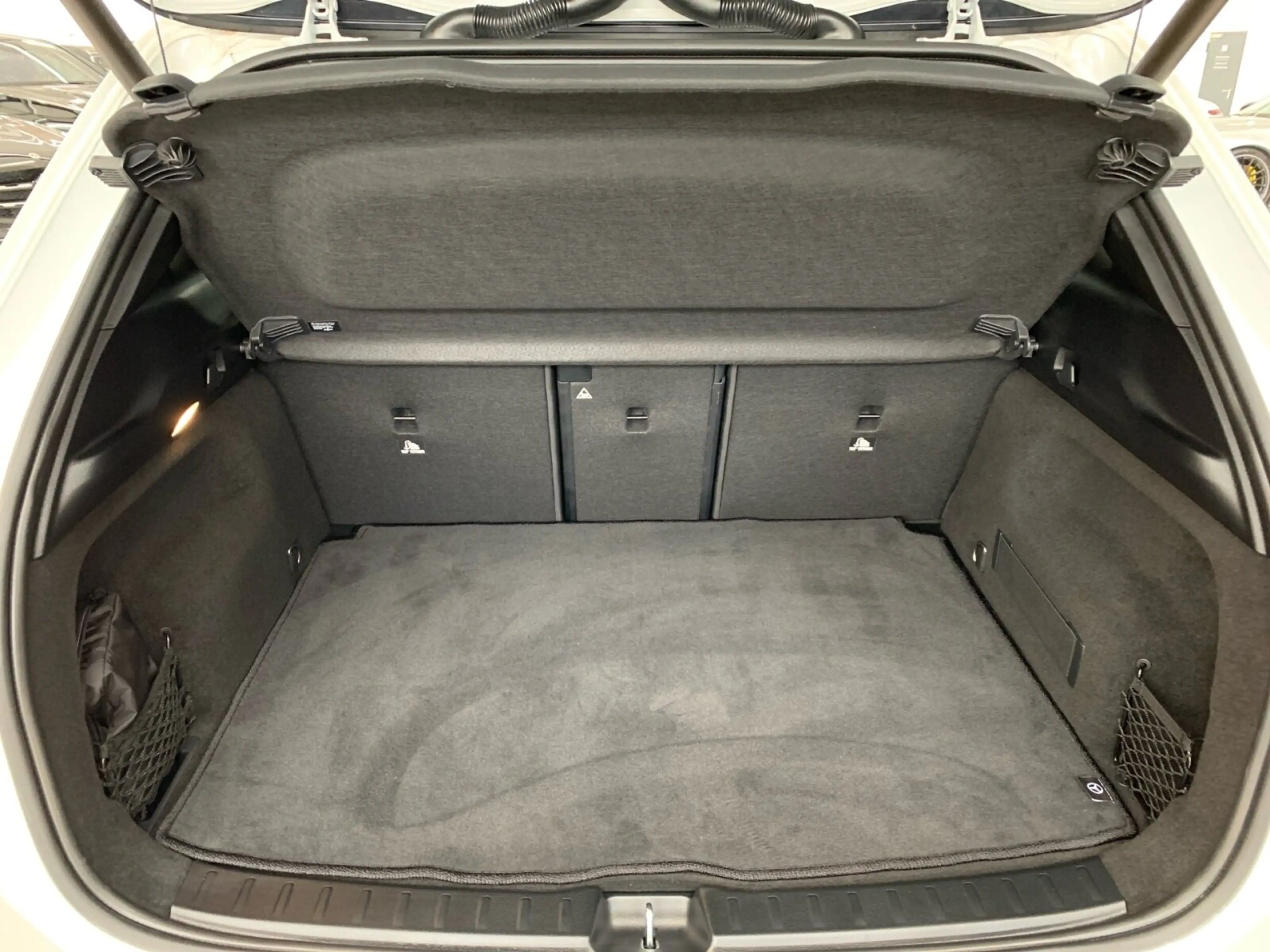 Mercedes-Benz GLA 45 AMG AMG GLA 45 S 4M+ *NIGHT*MEMO*PANO*360°KAM*DISTR* — photo 12