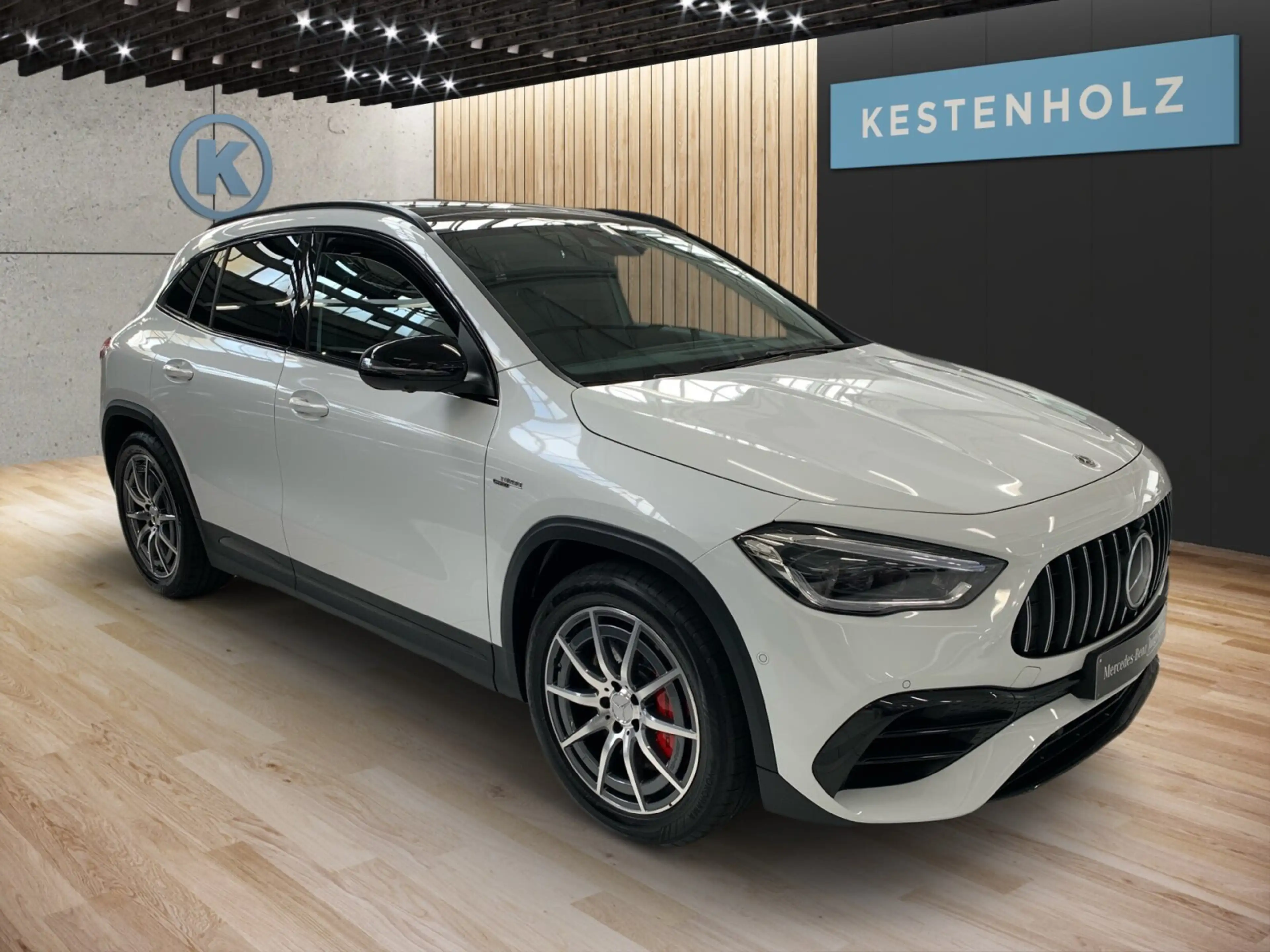 Mercedes-Benz GLA 45 AMG AMG GLA 45 S 4M+ *NIGHT*MEMO*PANO*360°KAM*DISTR* — photo 2
