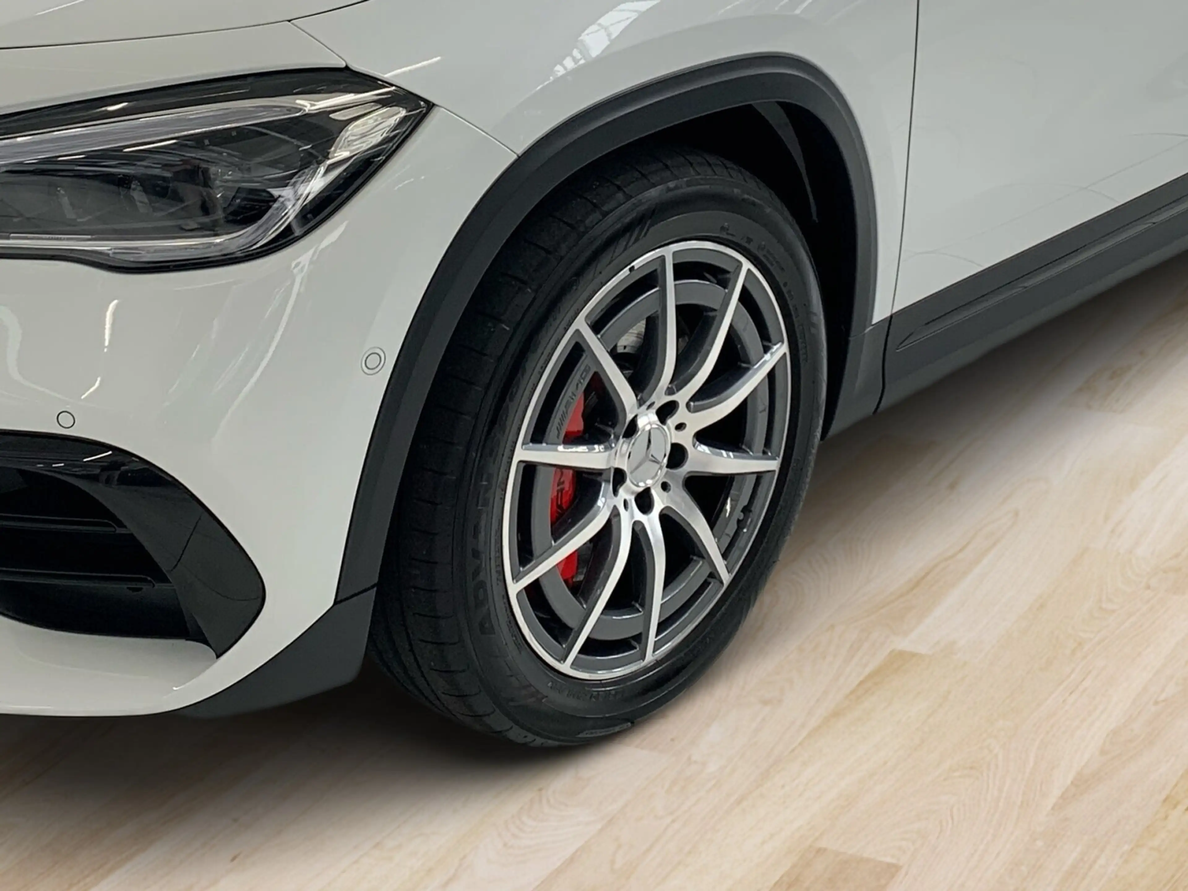 Mercedes-Benz GLA 45 AMG AMG GLA 45 S 4M+ *NIGHT*MEMO*PANO*360°KAM*DISTR* — photo 6