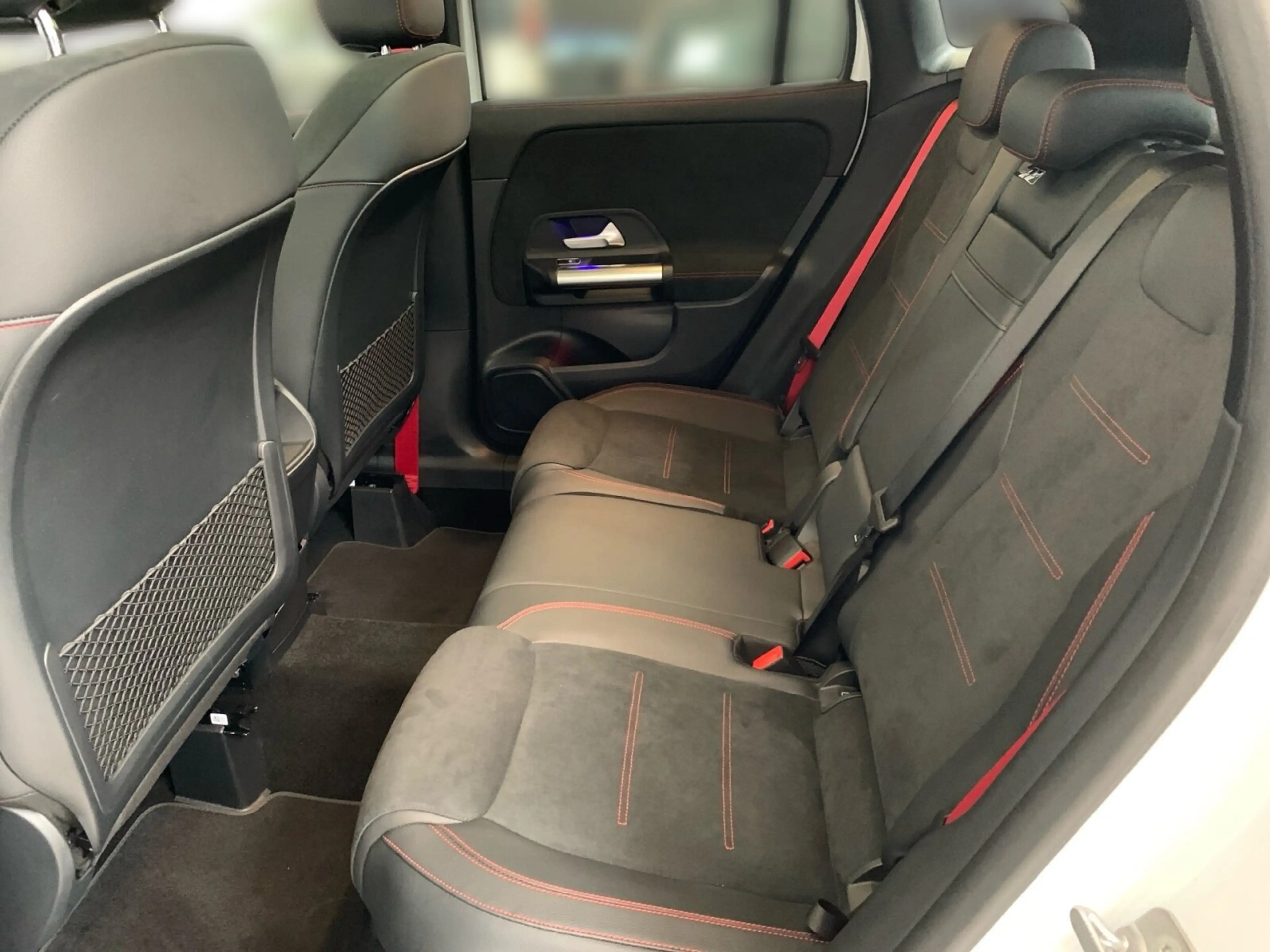 Mercedes-Benz GLA 45 AMG AMG GLA 45 S 4M+ *NIGHT*MEMO*PANO*360°KAM*DISTR* — photo 11