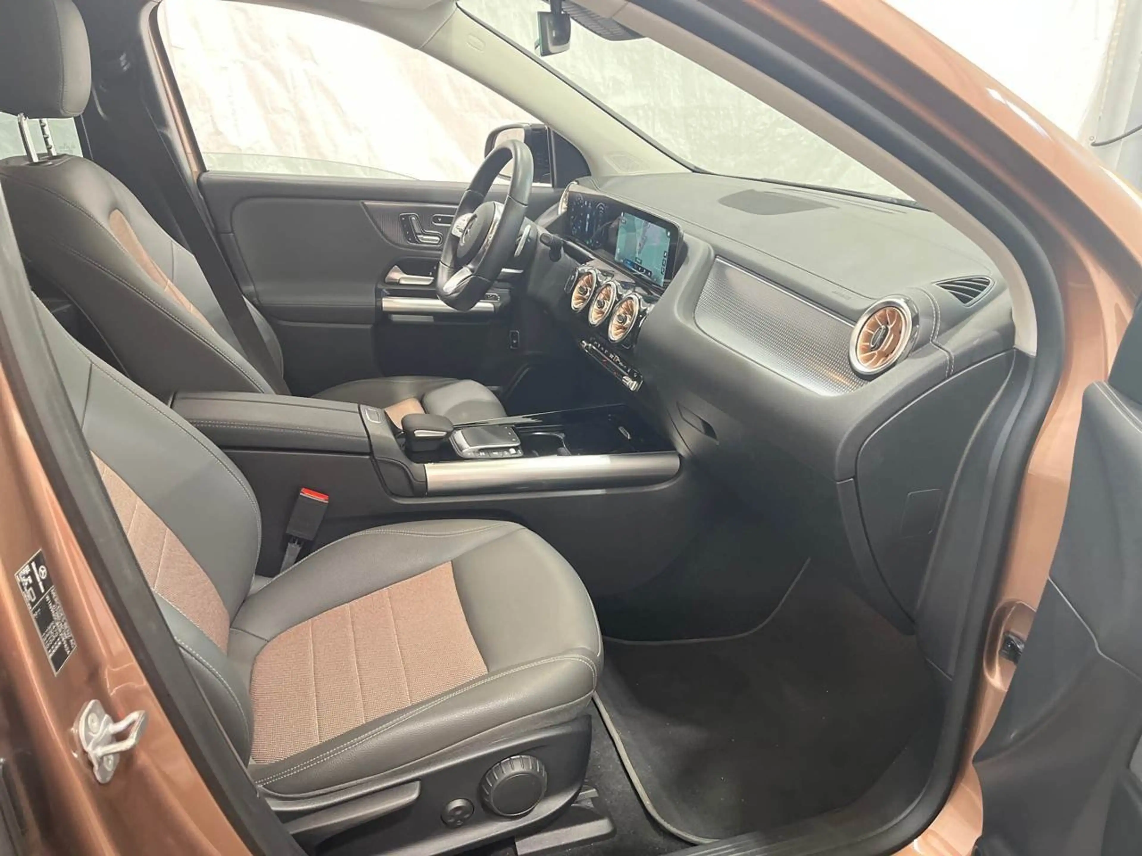 Mercedes-Benz EQA 250 + Electric Art Wide ACC BLIS El.Heckkl. — photo 9