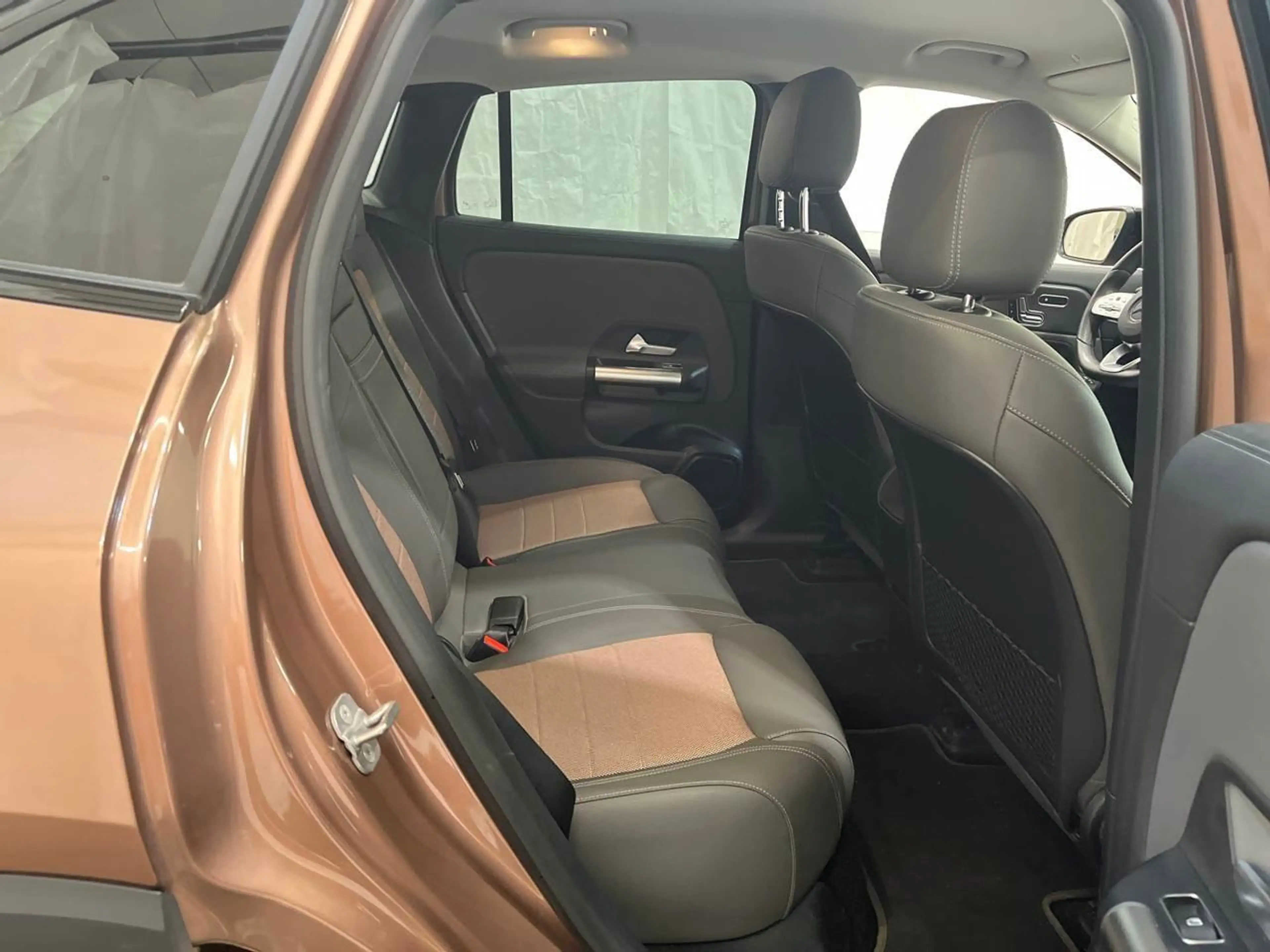Mercedes-Benz EQA 250 + Electric Art Wide ACC BLIS El.Heckkl. — photo 11