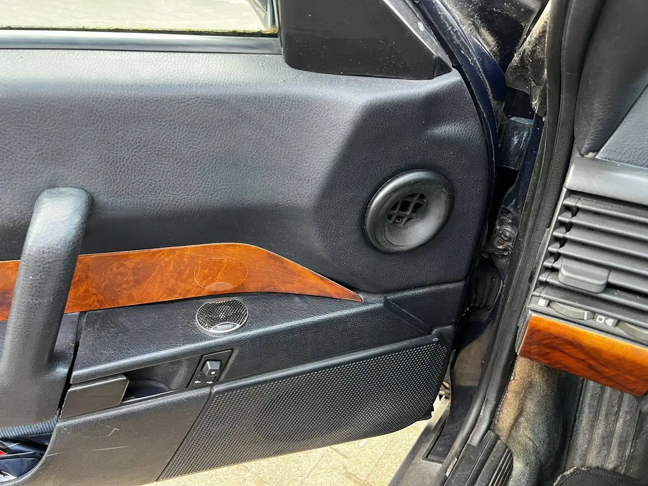 Alfa Romeo 164 3.0 V6, foto 11