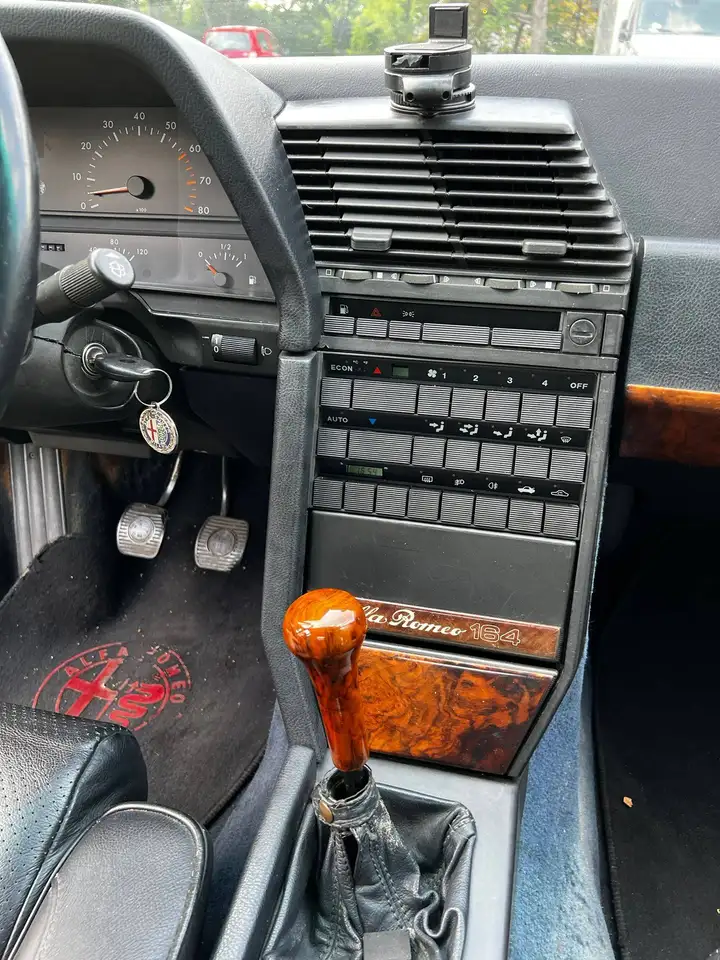 Alfa Romeo 164 3.0 V6, foto 12