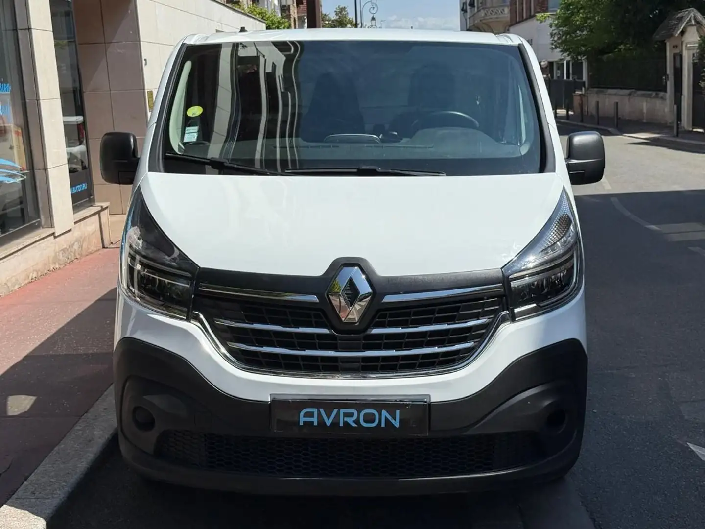 Renault Trafic III (2) FOURGON L1H1 DCI 120 Blanc - 2