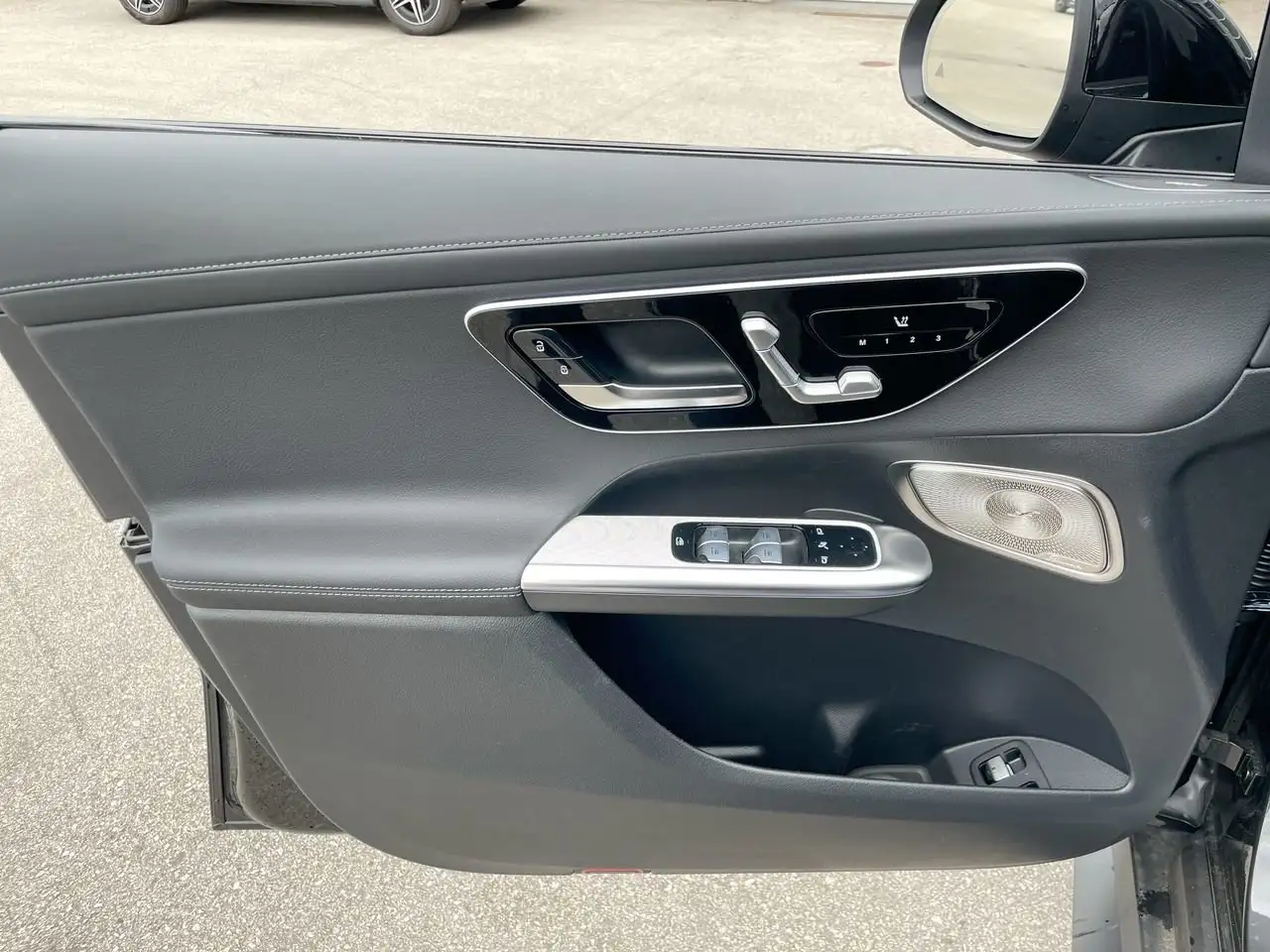 Mercedes-Benz GLC снимка Mercedes-Benz GLC