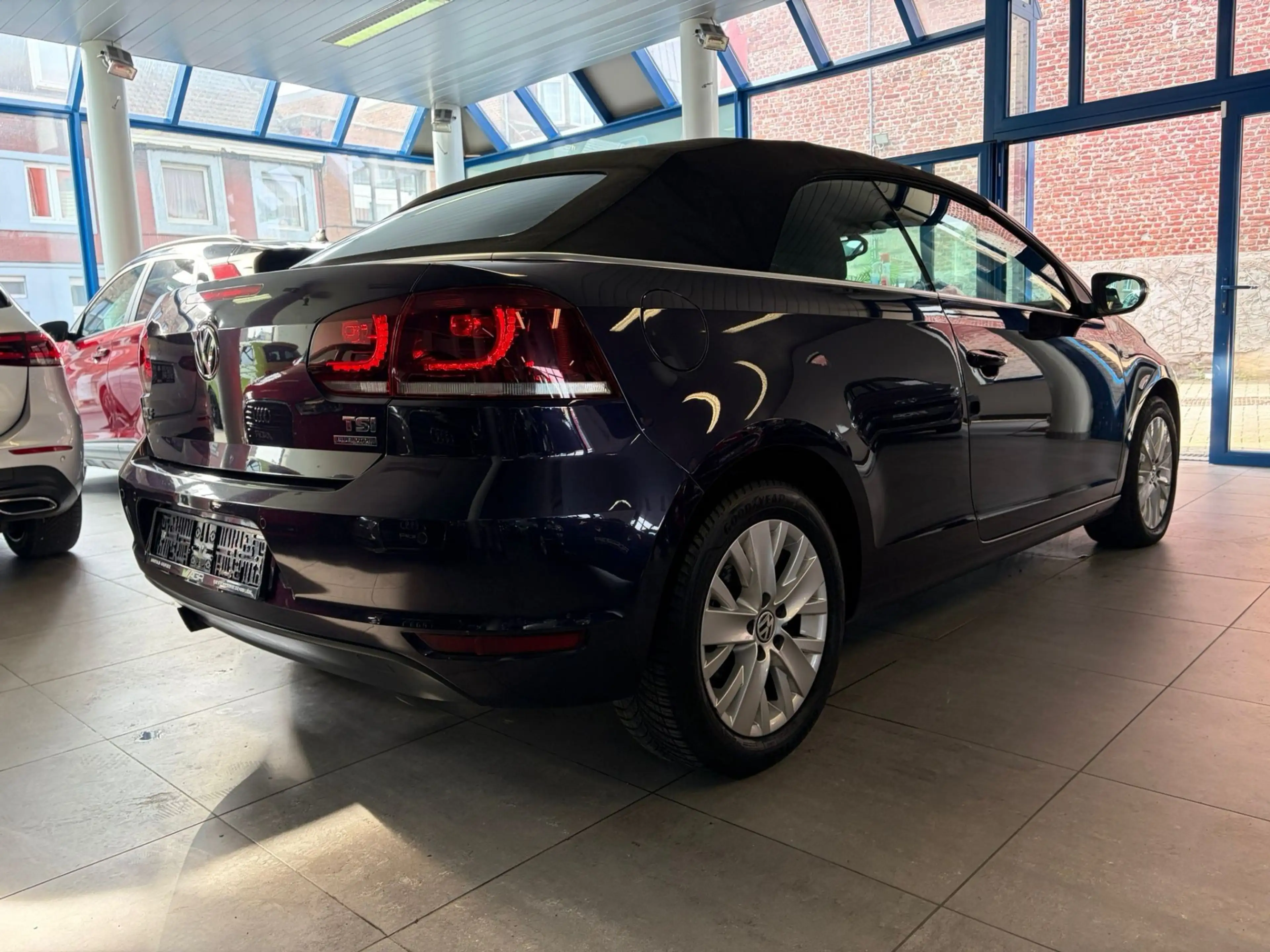 Volkswagen Golf Cabriolet Golf Cabriolet Édition Life GARANTIE — photo 10