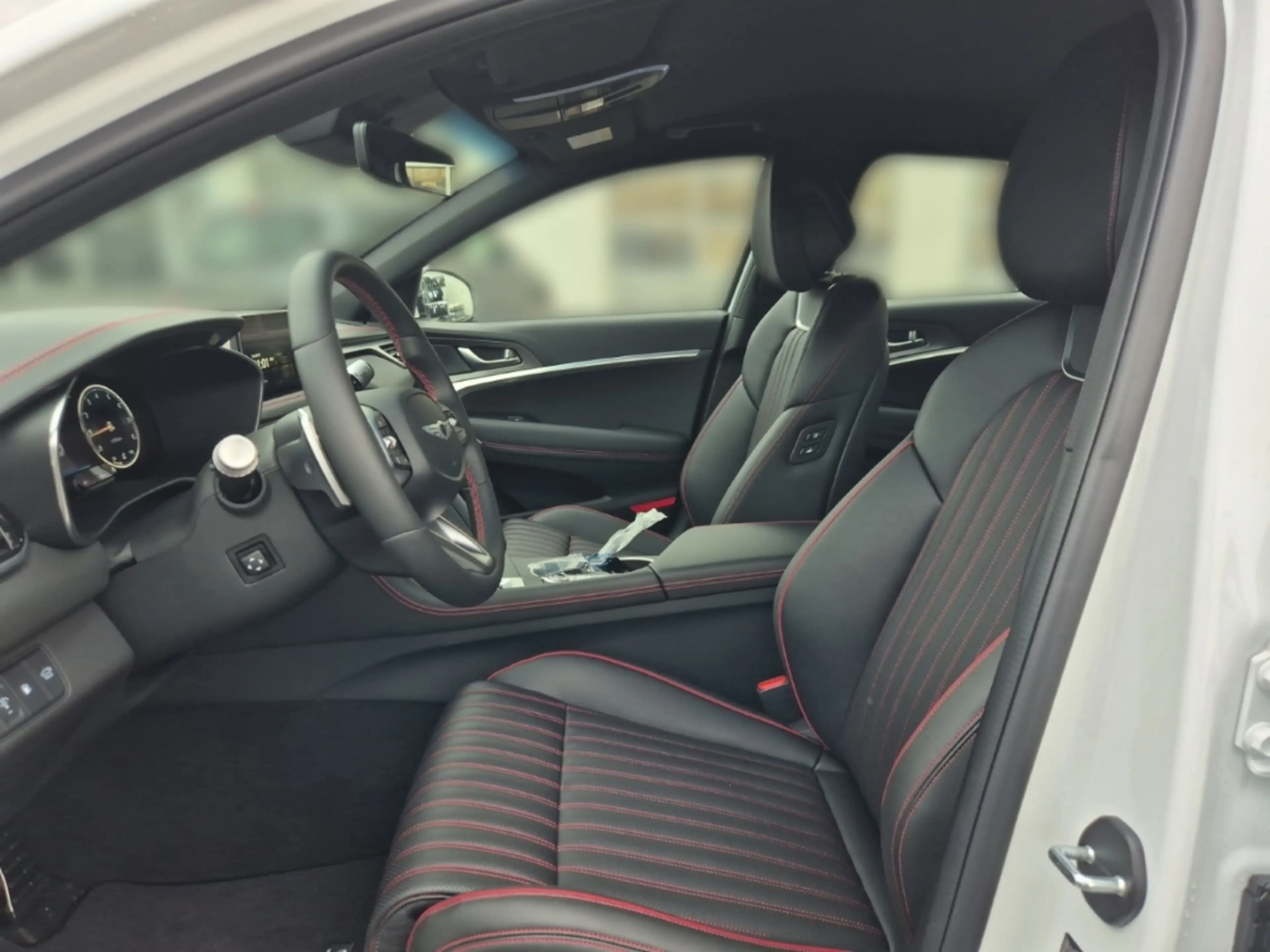 Genesis G70 Shooting Brake Sport 4WD — photo 8