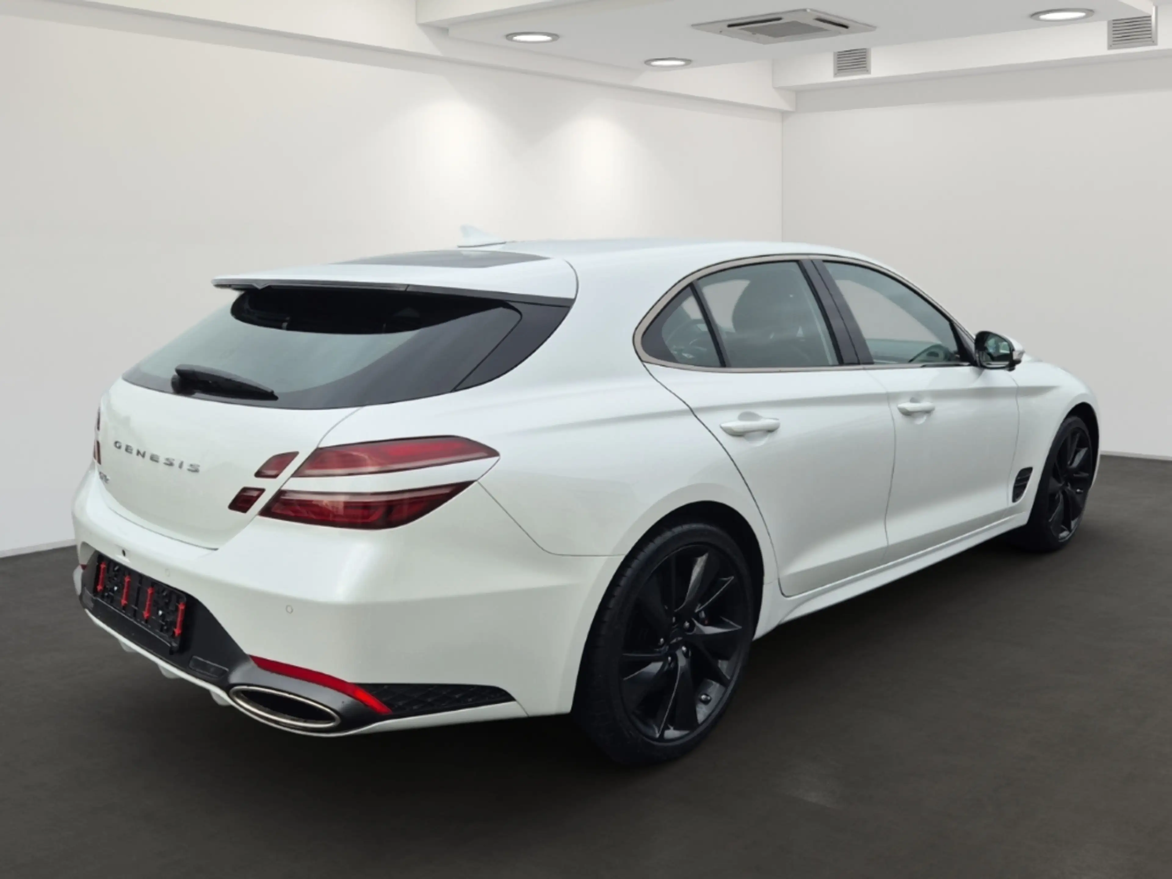 Genesis G70 Shooting Brake Sport 4WD — photo 3