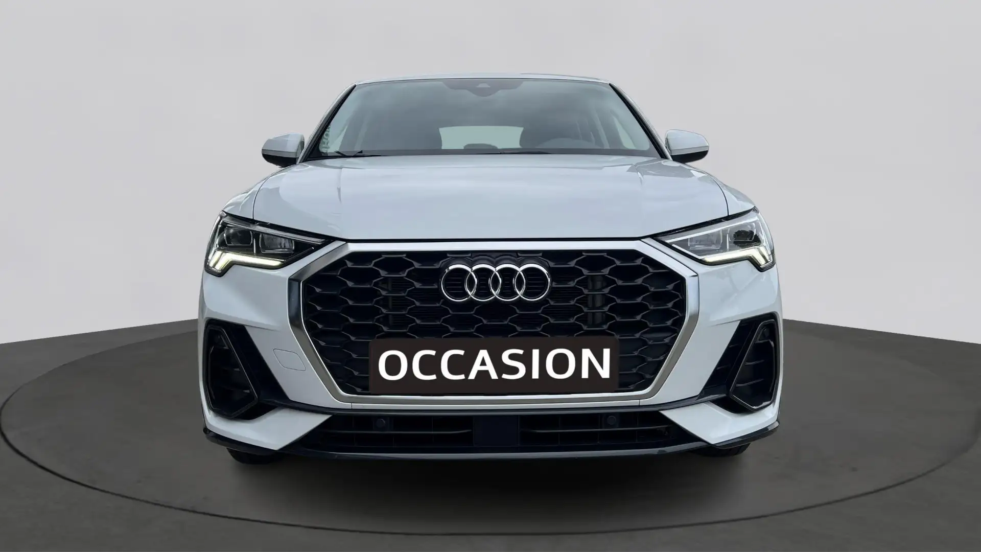 Audi Q3 Sportback 45 TFSI e 245pk PHEV Business Edition / Wit - 2