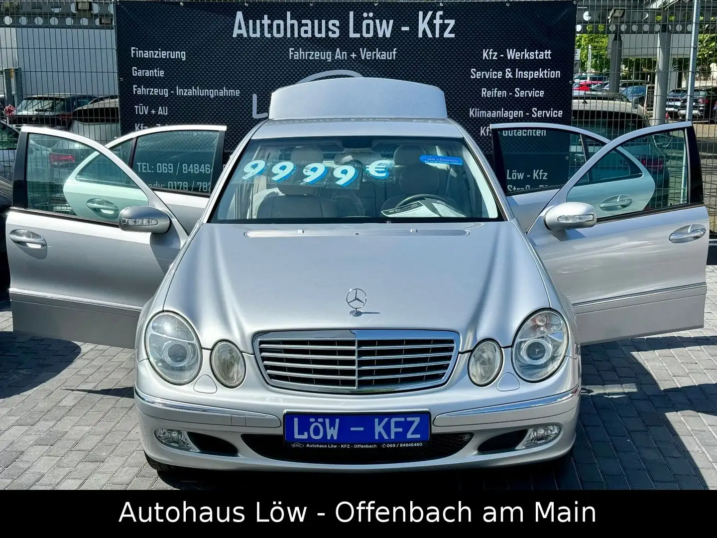 Mercedes-Benz E 240 1.HAND SCHECKHEFT 73.000 KM TÜV NEU TOP srebrna - 1