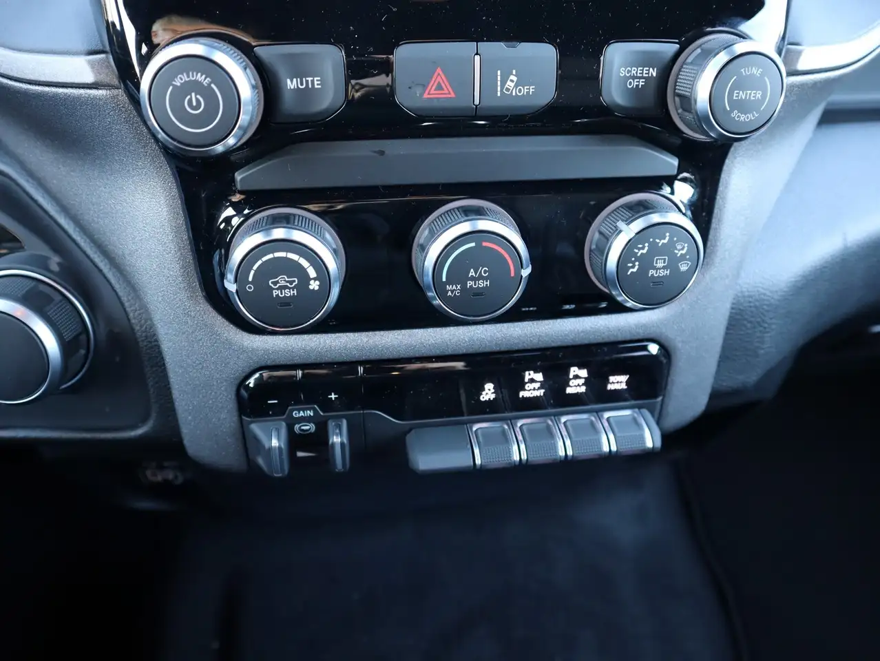 RAM 1500 photo RAM 1500