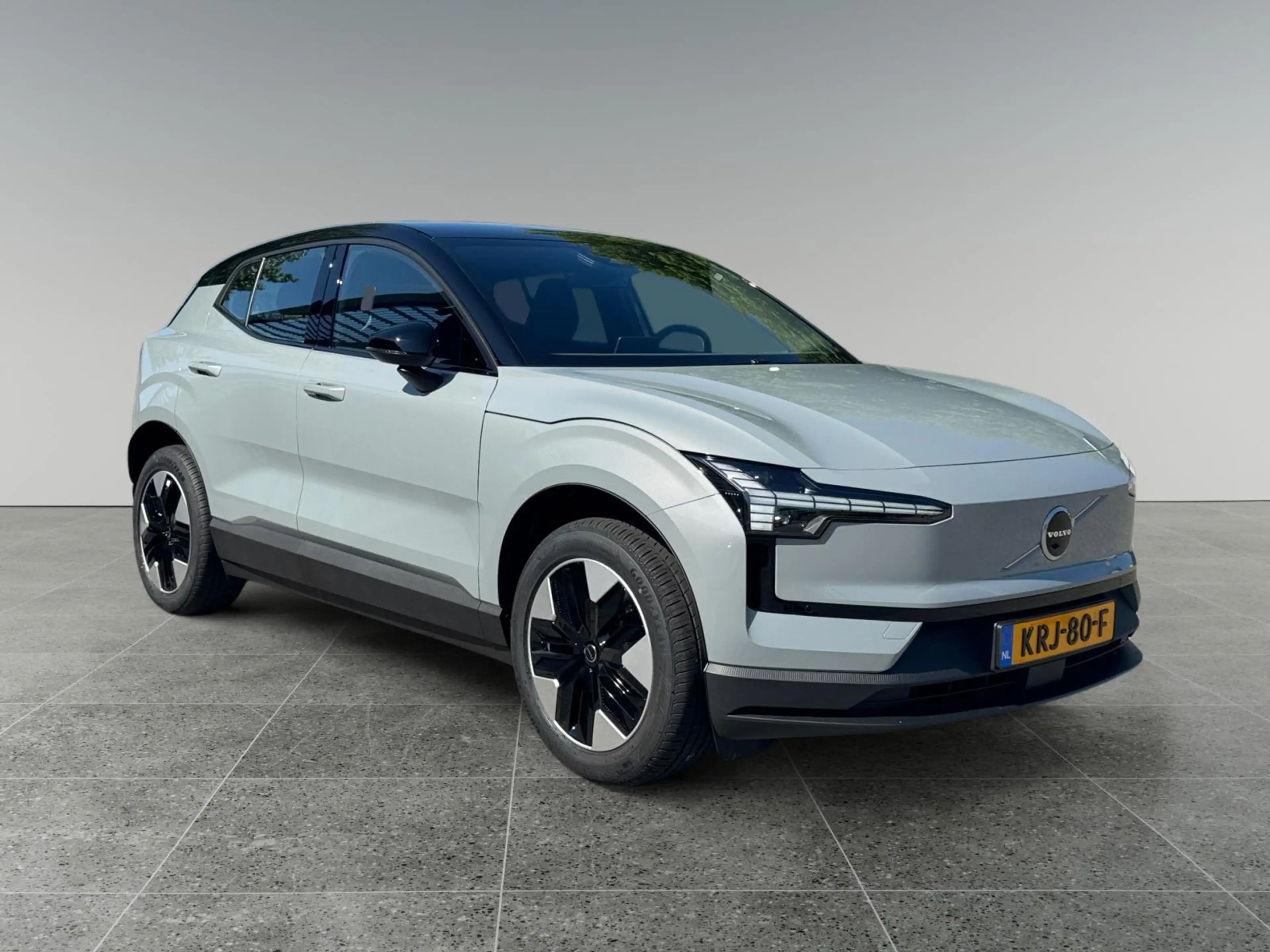 Volvo EX30 P3 Long Range Plus europa 69 kWh | Stoelverwarming — photo 5
