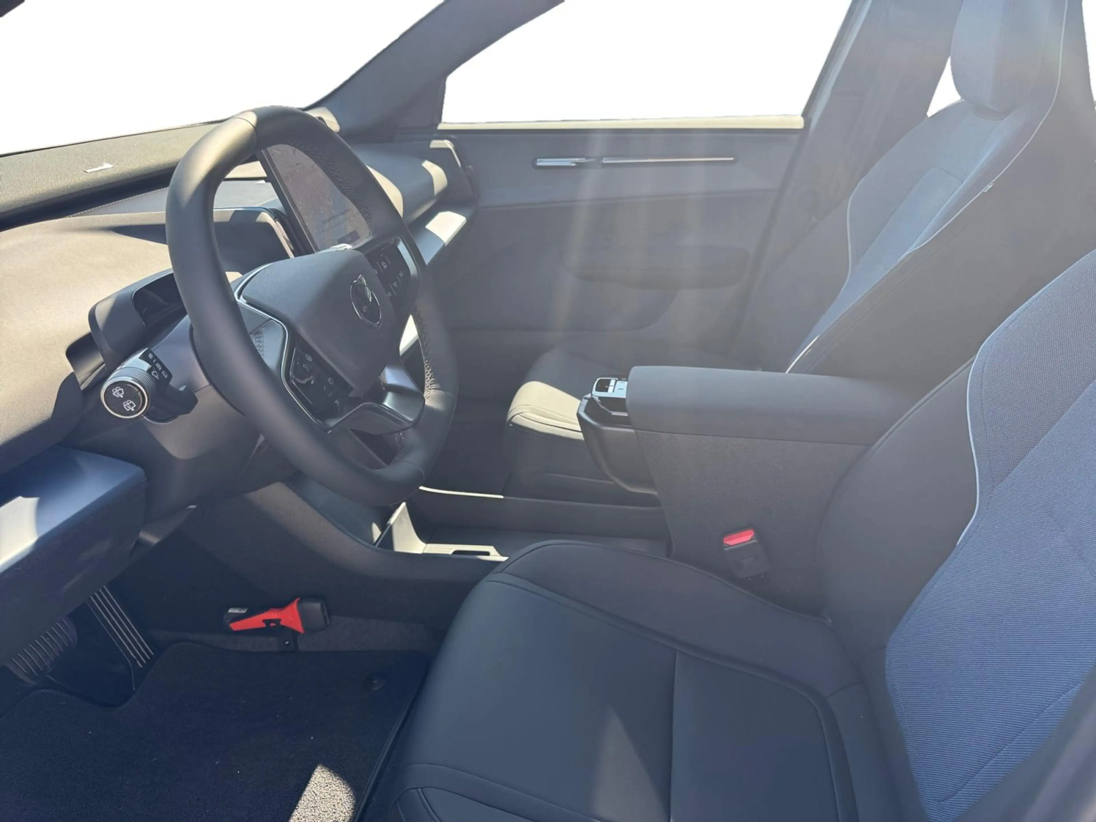 Volvo EX30 P3 Long Range Plus europa 69 kWh | Stoelverwarming — photo 3