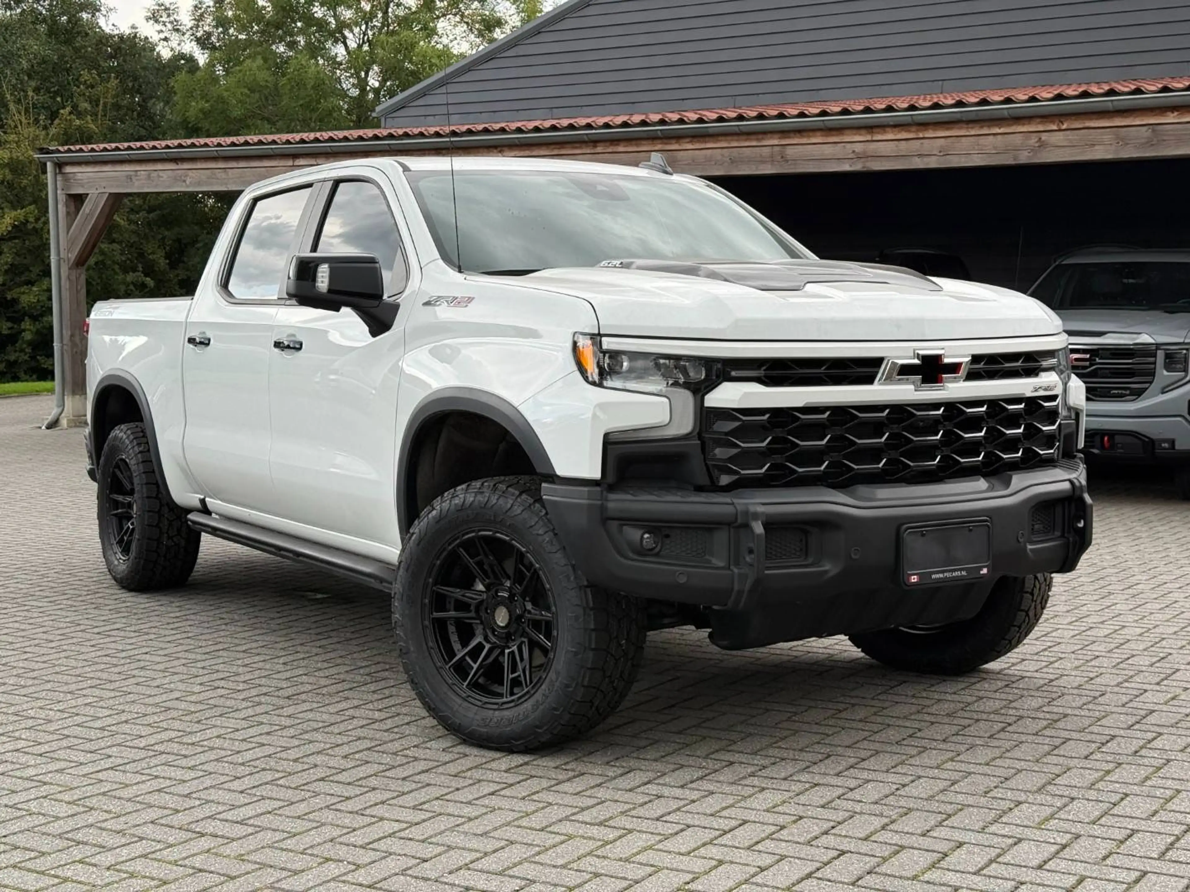 Chevrolet Silverado ZR2 Bison 6.2L V8 Pick-Up Bedrijfswagen — photo 2