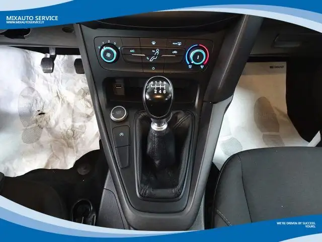 Ford Focus view 7