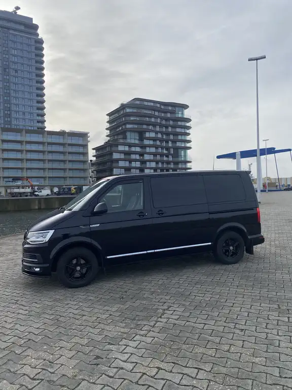 Volkswagen T6 Caravelle 2018 из Европы — купить под ключ