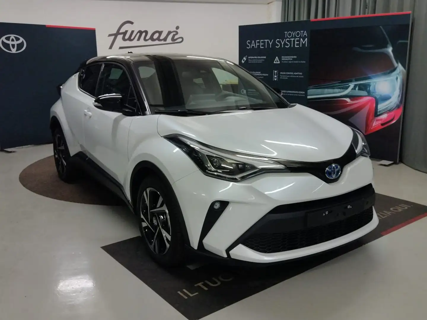 Toyota C-HR C-HR 2.0h Trend e-cvt Bianco - 1