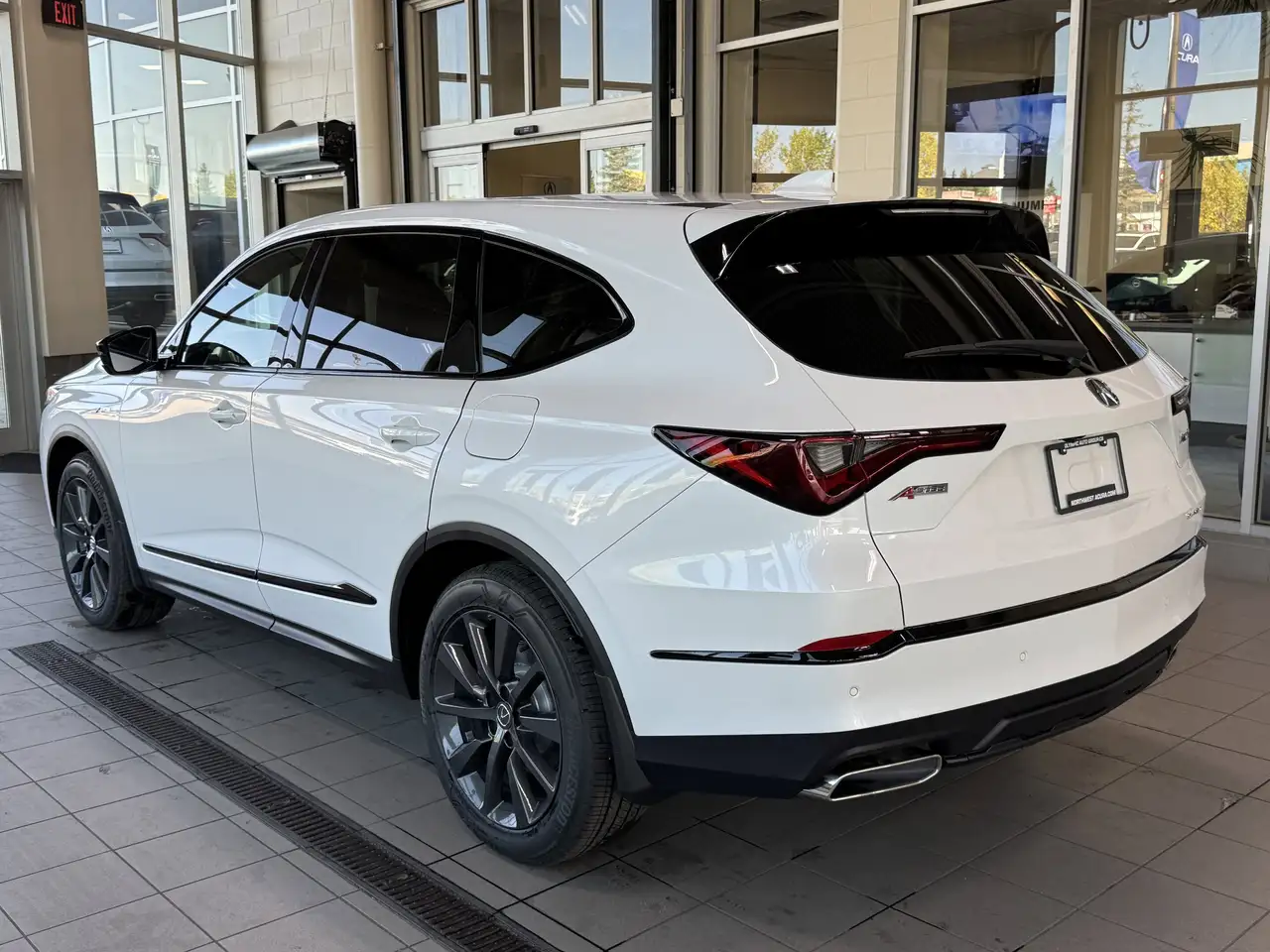 Acura MDX снимка Acura MDX