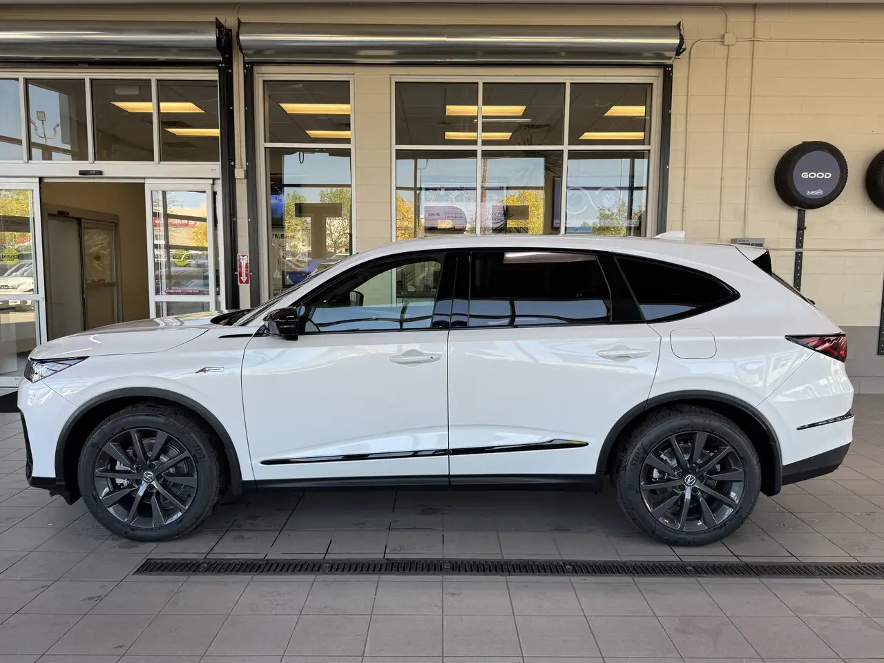 Acura MDX снимка Acura MDX