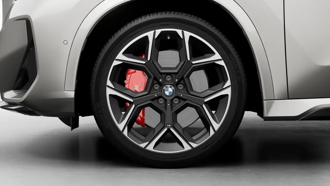BMW X1 снимка BMW X1