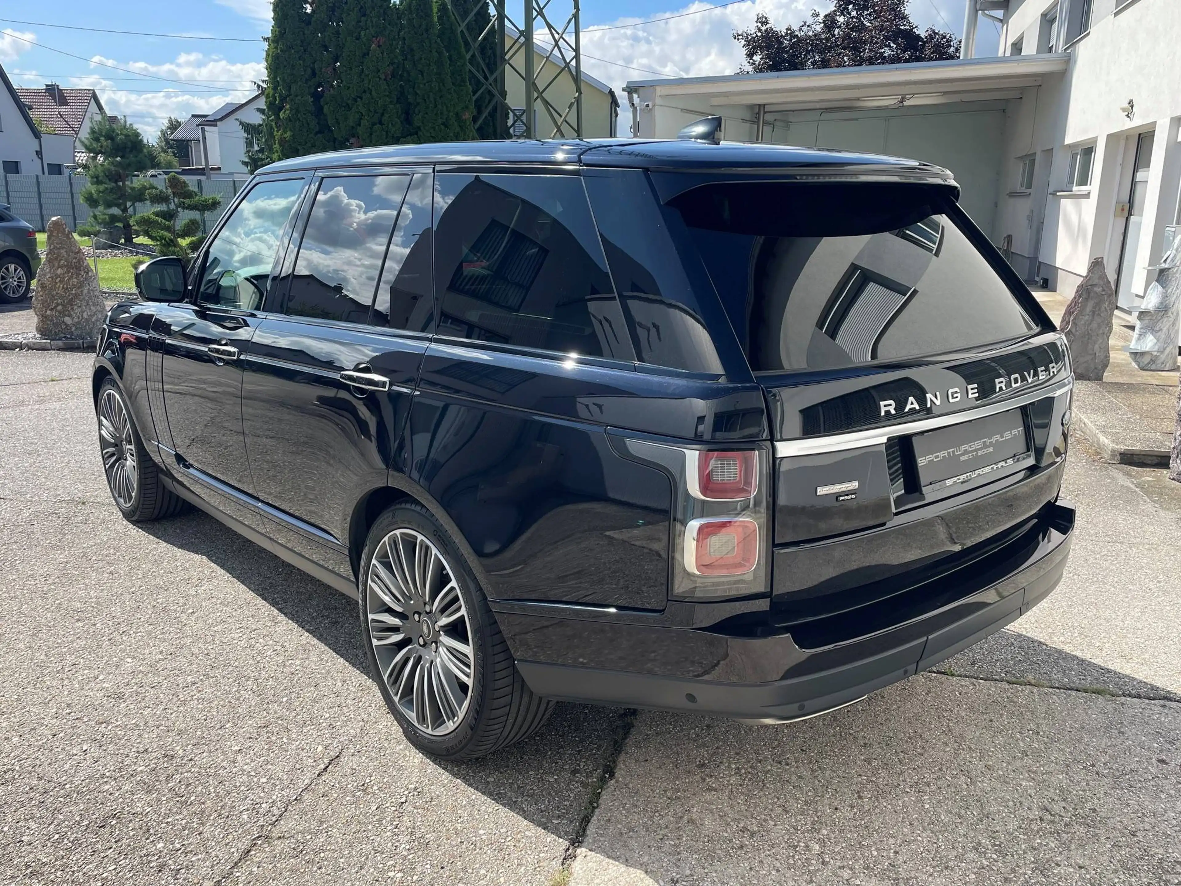 Land Rover Range Rover P525 V8 Autobiography*all Black*MWST ausweisbar — photo 7